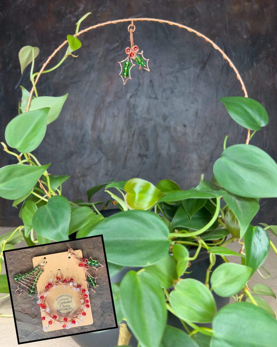 Yule Enchanting Charm Set