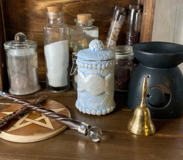 ✨ 13 ways to use magic

What if your everyday routine could feel just a little more sacred?✨

From morning moments to quiet evenings, there are simple ways to bring intention, energy, and magick into your day.

I've gathered my favorite 13 practices into a free guide—created to inspire your journey, whether you're just beginning or looking to deepen your daily craft.

Drop a 💌 in the comments for the link or tap the link in bio to receive your copy and start weaving everyday magick.

#herenchantedcreations #everydaywitchcraft #everydaymagic #magicalcreations #magicalsolutions #makingmagic #makeeverydaymagic #magicaltools #witchylife #basicwitch